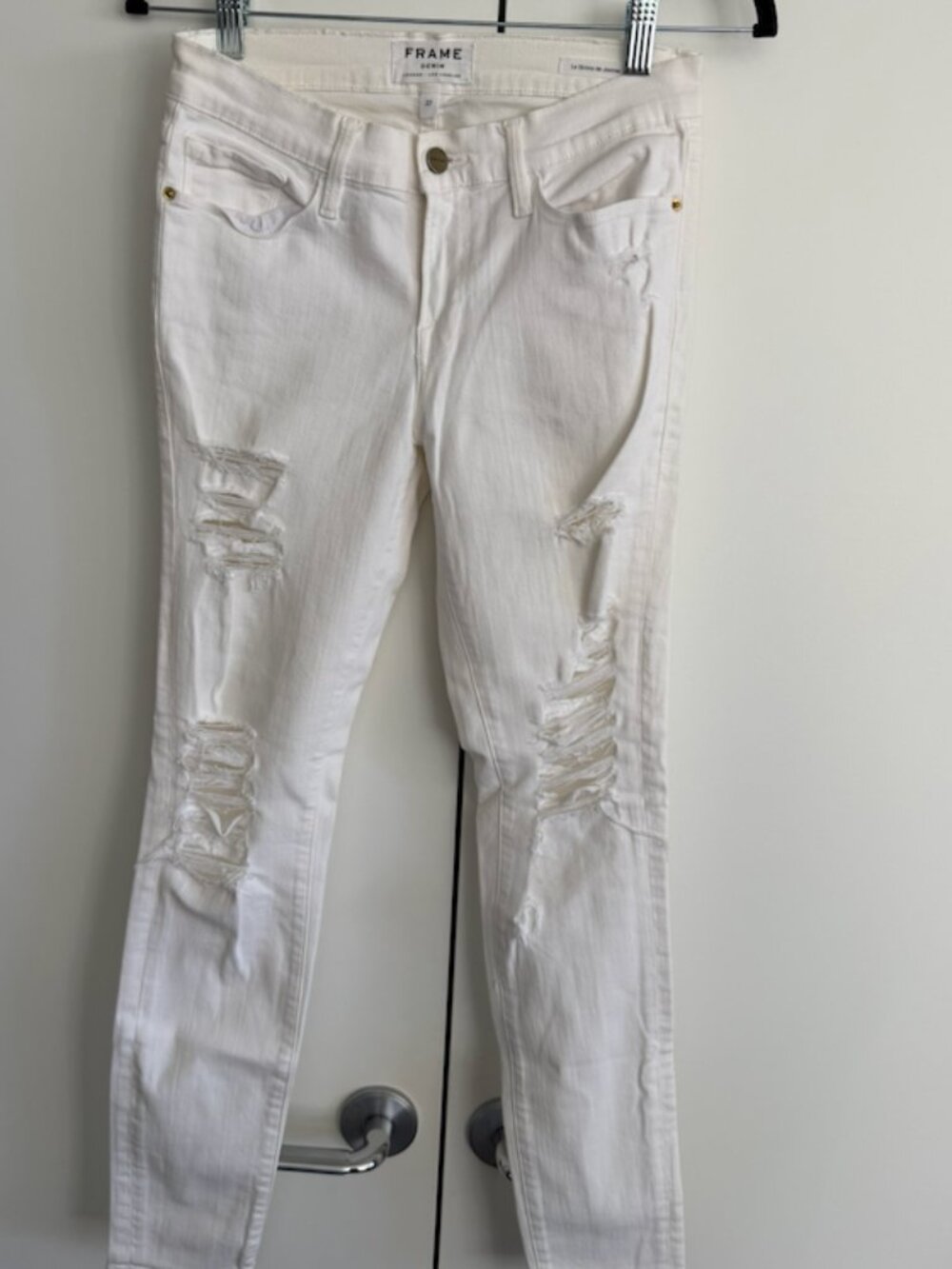 FRAME Le Skinny De Jeanne White Jeans 27